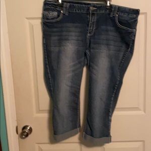 Rhythm in Blues Jean Capris